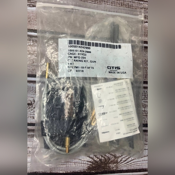 Otis Cleaning Kit, Gun  Military Version NSN 1005-01-424-2999 - Picture 15 of 16